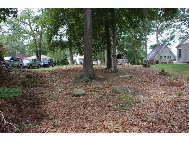 97 Hillcrest Rd, E Lyme, CT 06357
