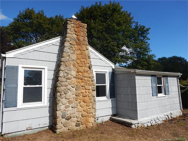 218 W Main St, E Lyme, CT 06357