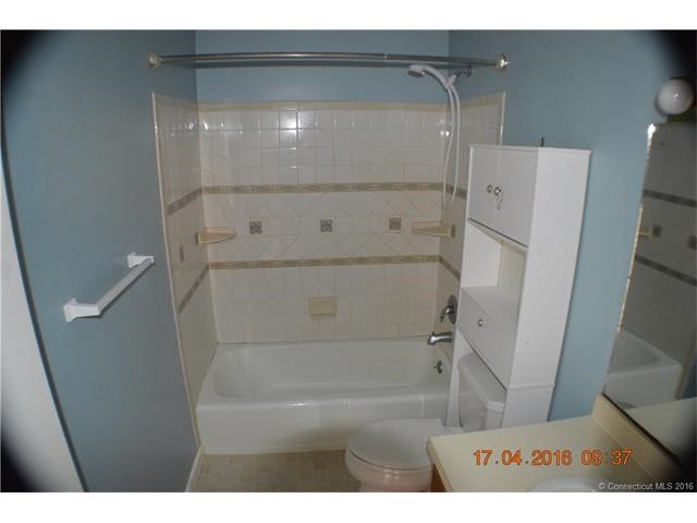 11King Arthur Dr #1D, E Lyme, CT 06357