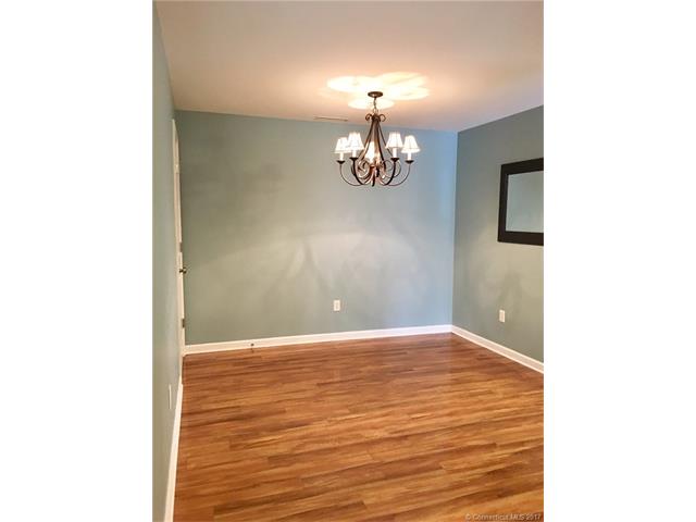 15Freedom Way #63, E Lyme, CT 06357