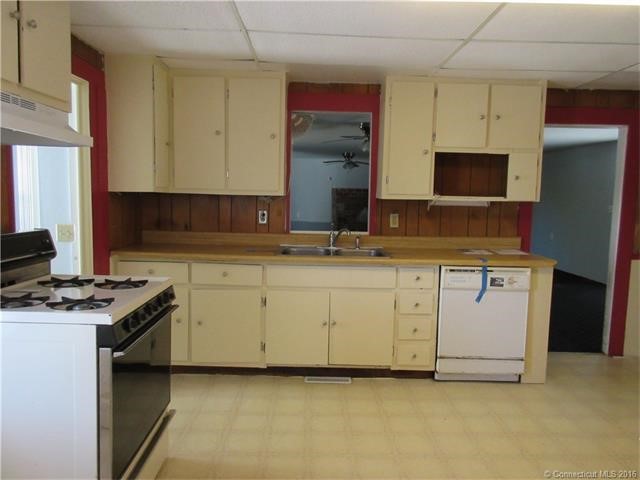 18Clay Ave, Norwich, CT 06360