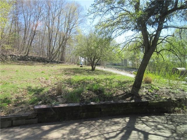 18Clay Ave, Norwich, CT 06360