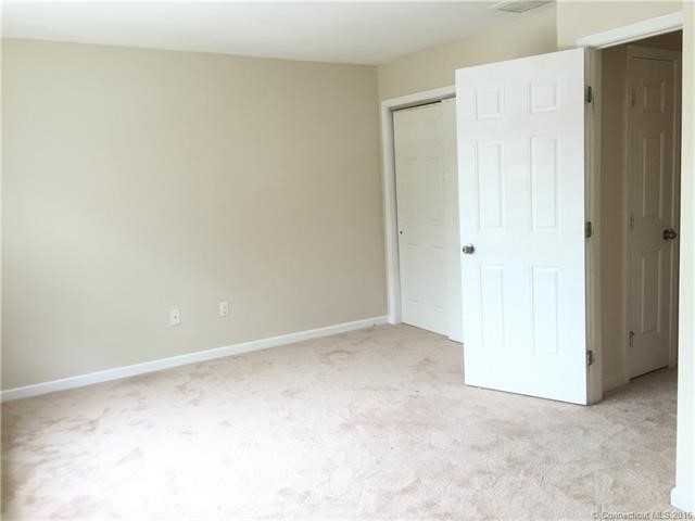 6Woods Drive #52, Norwich, CT 06360