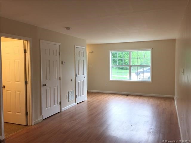 6Woods Drive #64, Norwich, CT 06360