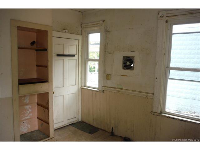 748 North Main St, Norwich, CT 06360