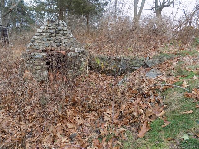 63 Otrobando Ave, Norwich, CT 06360