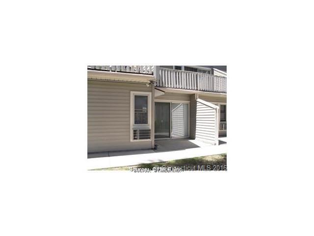 112 Sheraton Ln, Norwich, CT 06360