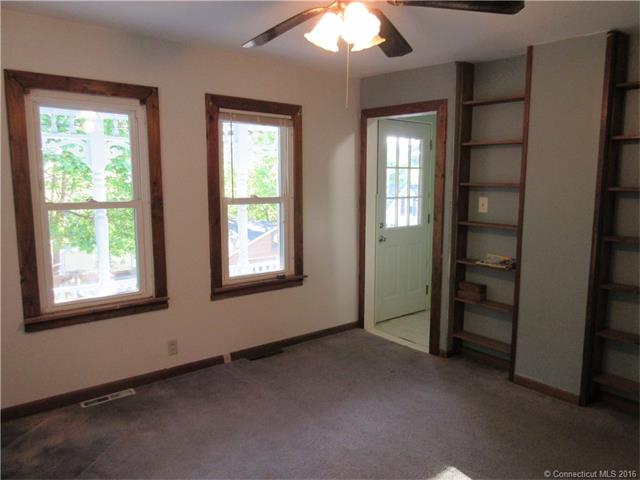 18Clay Ave, Norwich, CT 06360