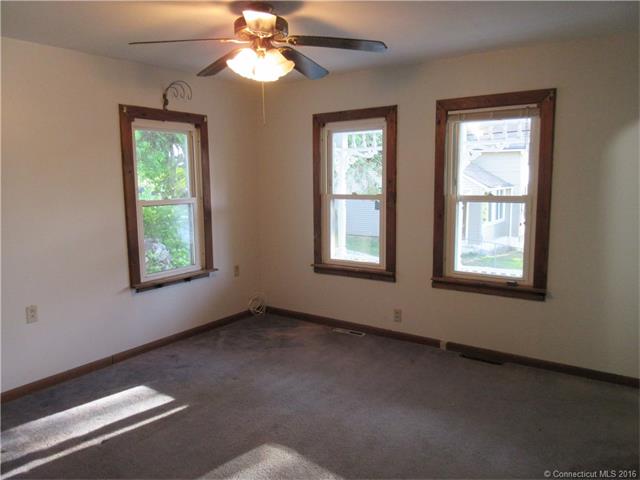 18Clay Ave, Norwich, CT 06360