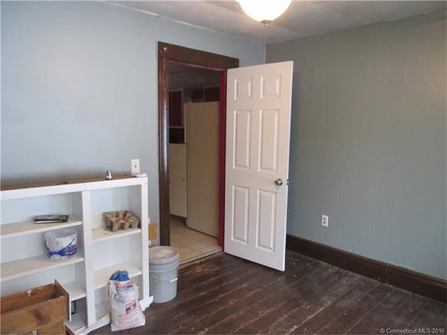 18Clay Ave, Norwich, CT 06360
