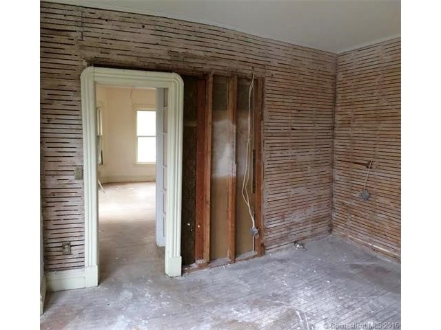 23Williams St, Norwich, CT 06360