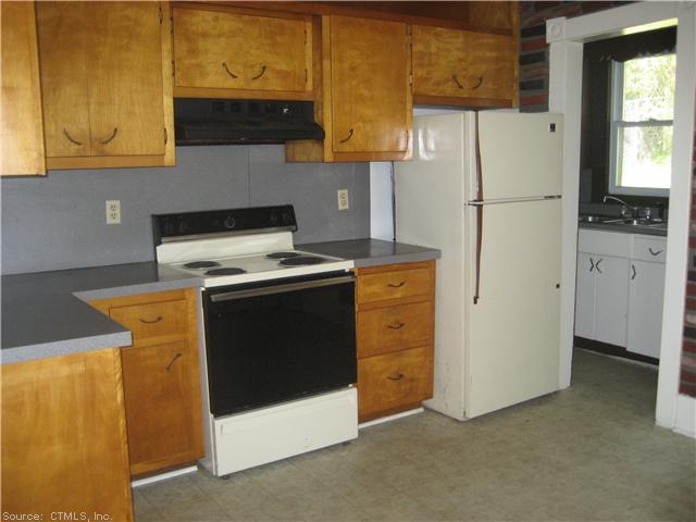 12 Tyler Ave., Norwich, CT 06360