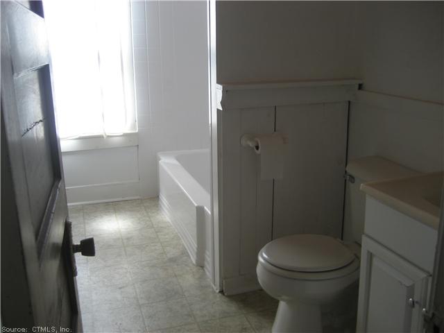 12 Tyler Ave., Norwich, CT 06360