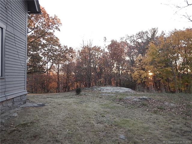 76 Beech Dr, Norwich, CT 06360