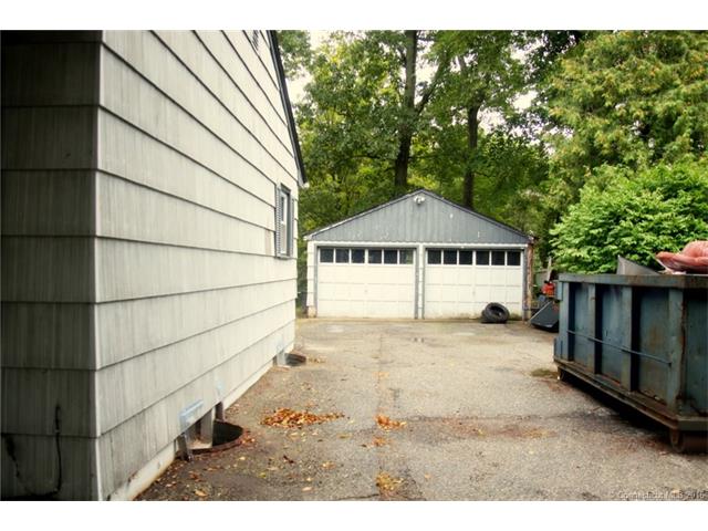 36 Wilmot Ave, Norwich, CT 06360