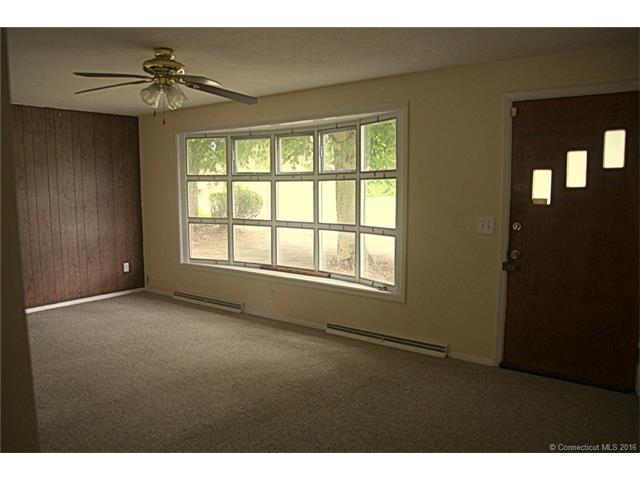 36 Wilmot Ave, Norwich, CT 06360