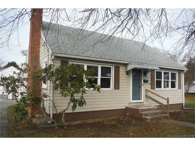 39 Pine St, Norwich, CT 06360