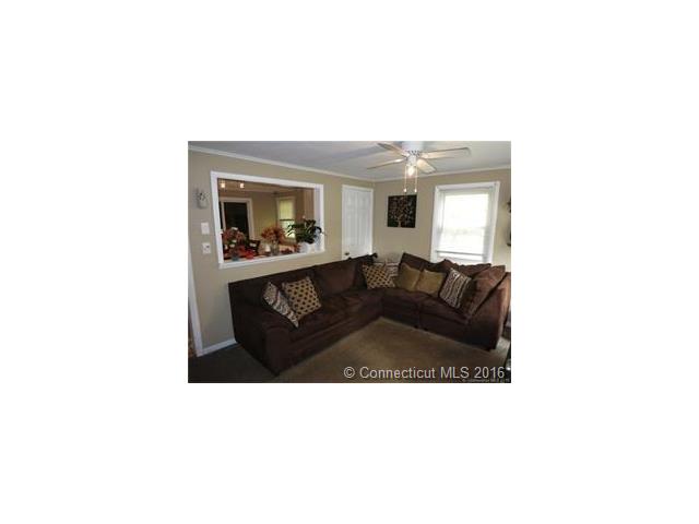 330 Mohegan Park Rd, Norwich, CT 06360