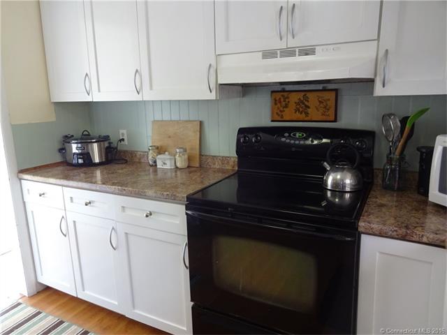 211 Browning Rd, Norwich, CT 06360