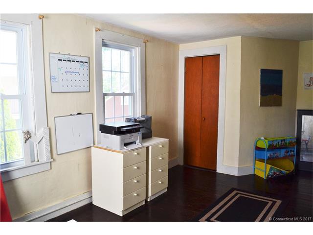 201 West Town St, Norwich, CT 06360