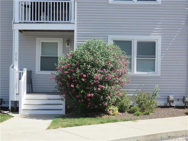 216Laura Blvd #216, Norwich, CT 06360