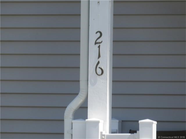216Laura Blvd #216, Norwich, CT 06360