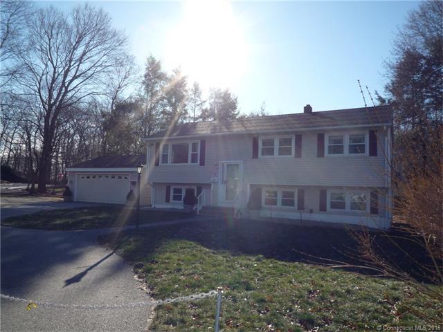 10 Mohegan Park Rd, Norwich, CT 06360