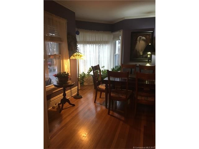 9Thames Ter, Norwich, CT 06360