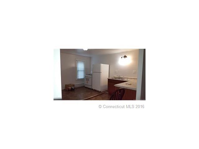 28 Oak St, Norwich, CT 06360