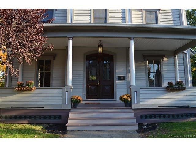 29Huntington Pl, Norwich, CT 06360