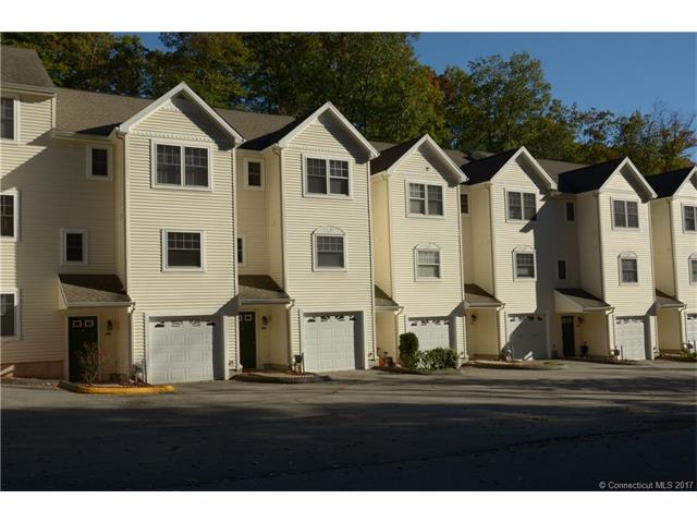 150 Summit St, Norwich, CT 06360