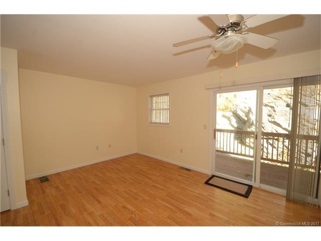 150 Summit St, Norwich, CT 06360