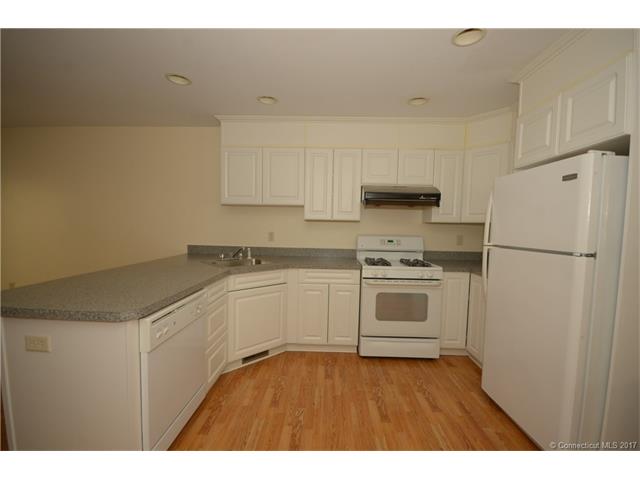 150 Summit St, Norwich, CT 06360
