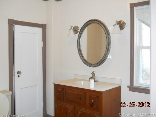 35Arnold Pl, Norwich, CT 06360