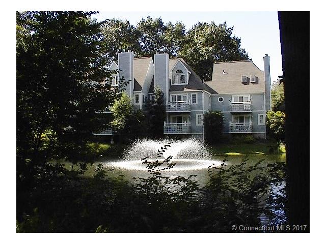 824 Old Pond Ln, Norwich, CT 06360