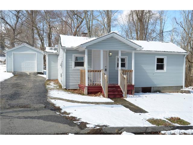 40 Harding St, Norwich, CT 06360
