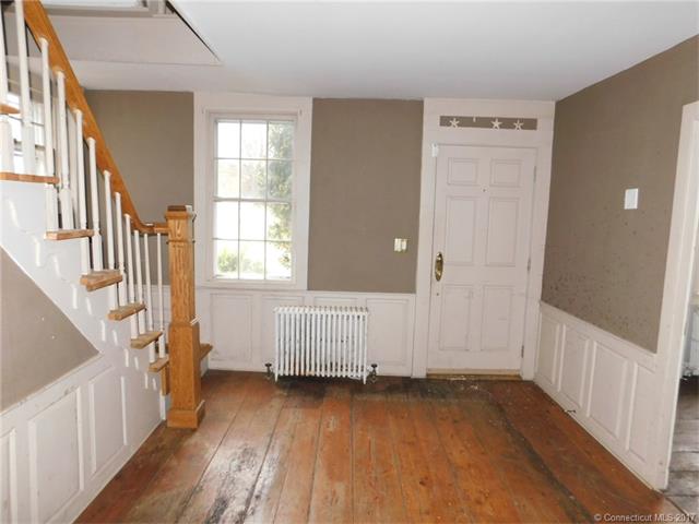 5 Huntington Ave, Norwich, CT 06360
