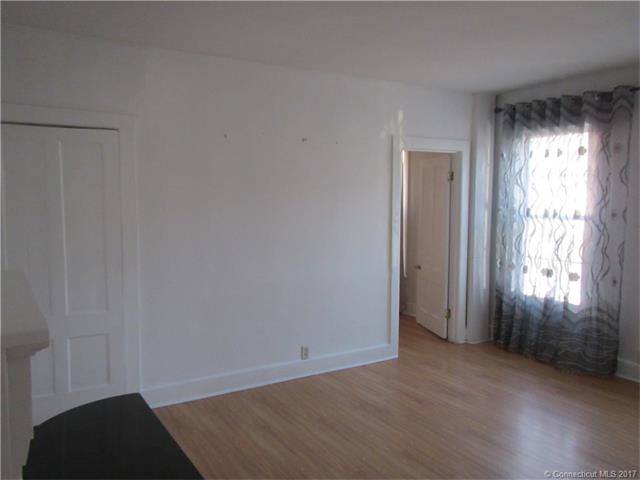 47Penobscot St, Norwich, CT 06360