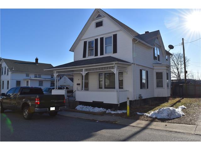 4 Robbins Ct, Norwich, CT 06360