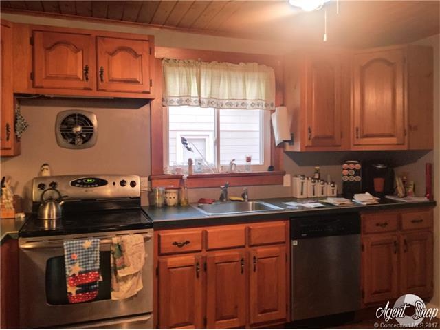 15 Kinney Ave, Norwich, CT 06360