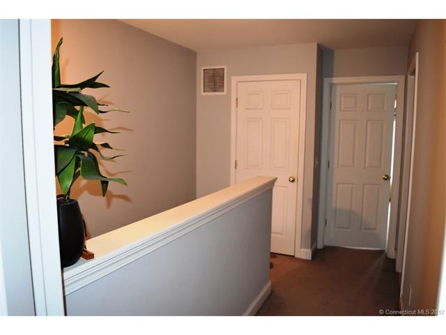 86 Otrobando Ave, Norwich, CT 06360