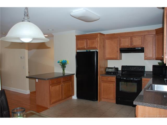86 Otrobando Ave, Norwich, CT 06360
