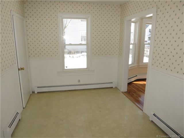 21 Russell Rd, Norwich, CT 06360