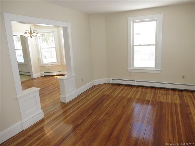 21 Russell Rd, Norwich, CT 06360