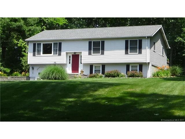 53Wawecus Hill Rd, Norwich, CT 06360