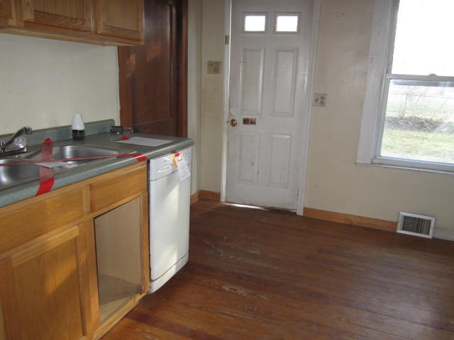 29 Lois StNorwich, CT, 06360New London County