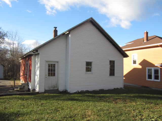 29 Lois StNorwich, CT, 06360New London County