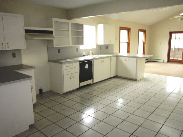 81 Hunters RoadNorwich, CT, 06360New London County