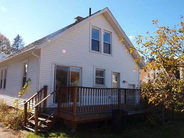 3 Nelson PlNorwich, CT, 06360New London County