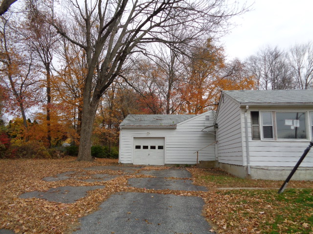 11 Aspen CtNorwich, CT, 06360New London County